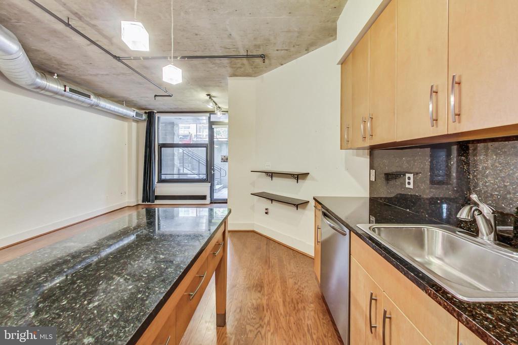 2301 CHAMPLAIN STREET NW Unit: T04