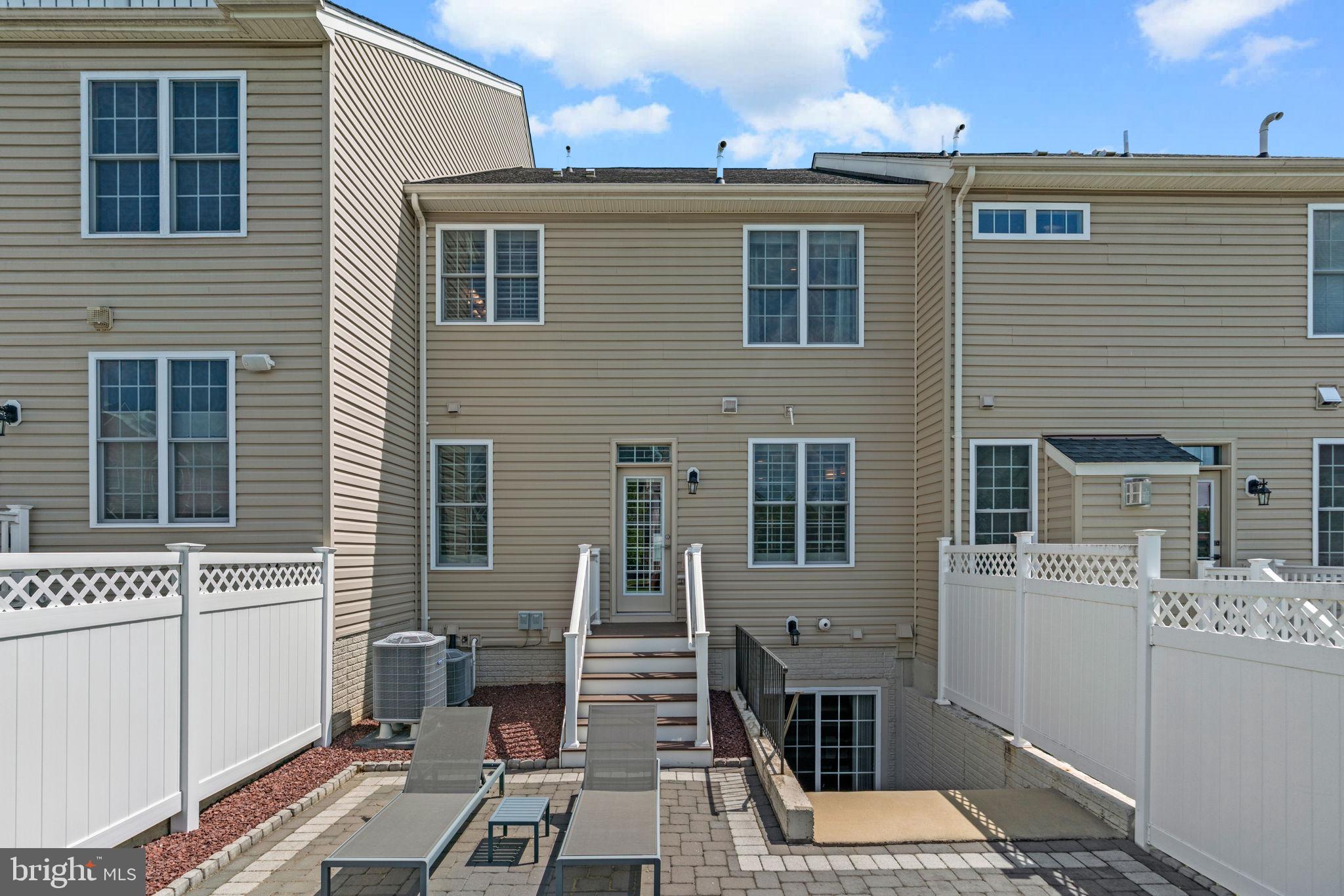 8506 Pine Springs Dr