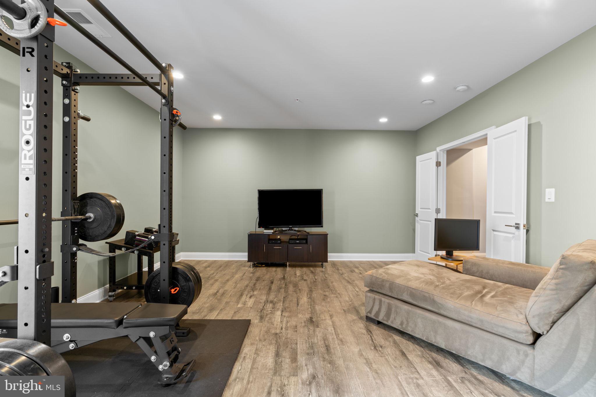 8506 Pine Springs Dr