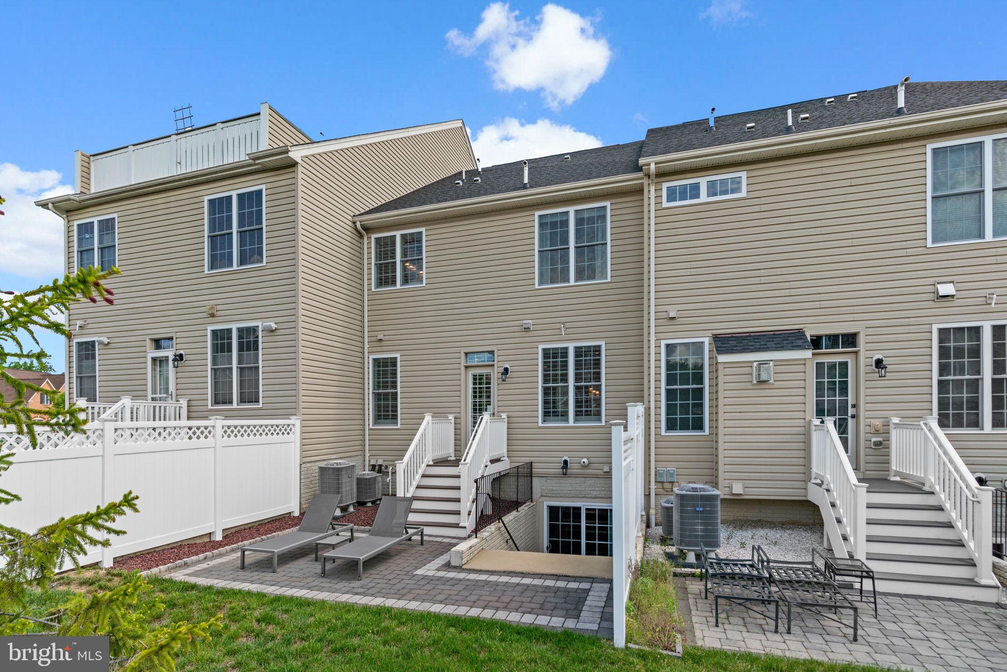 8506 Pine Springs Dr