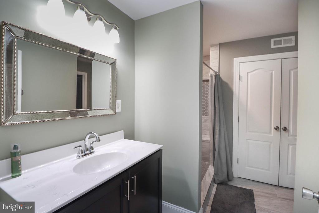 7419 OSPREY LANDING DRIVE