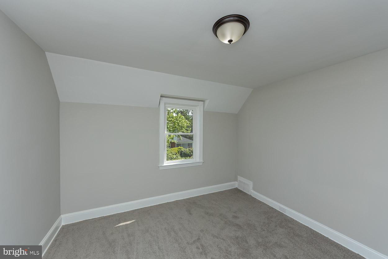 310 Eastway Ct