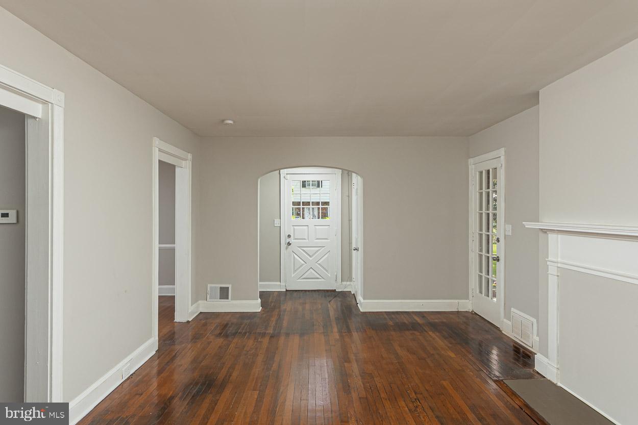 310 Eastway Ct