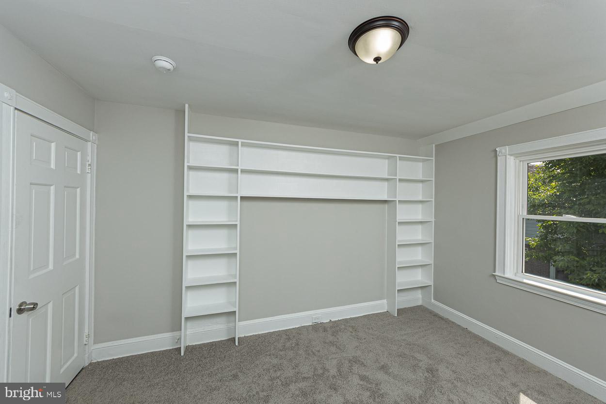 310 Eastway Ct