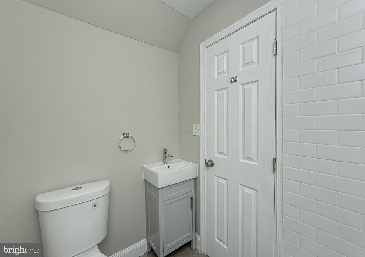 310 Eastway Ct