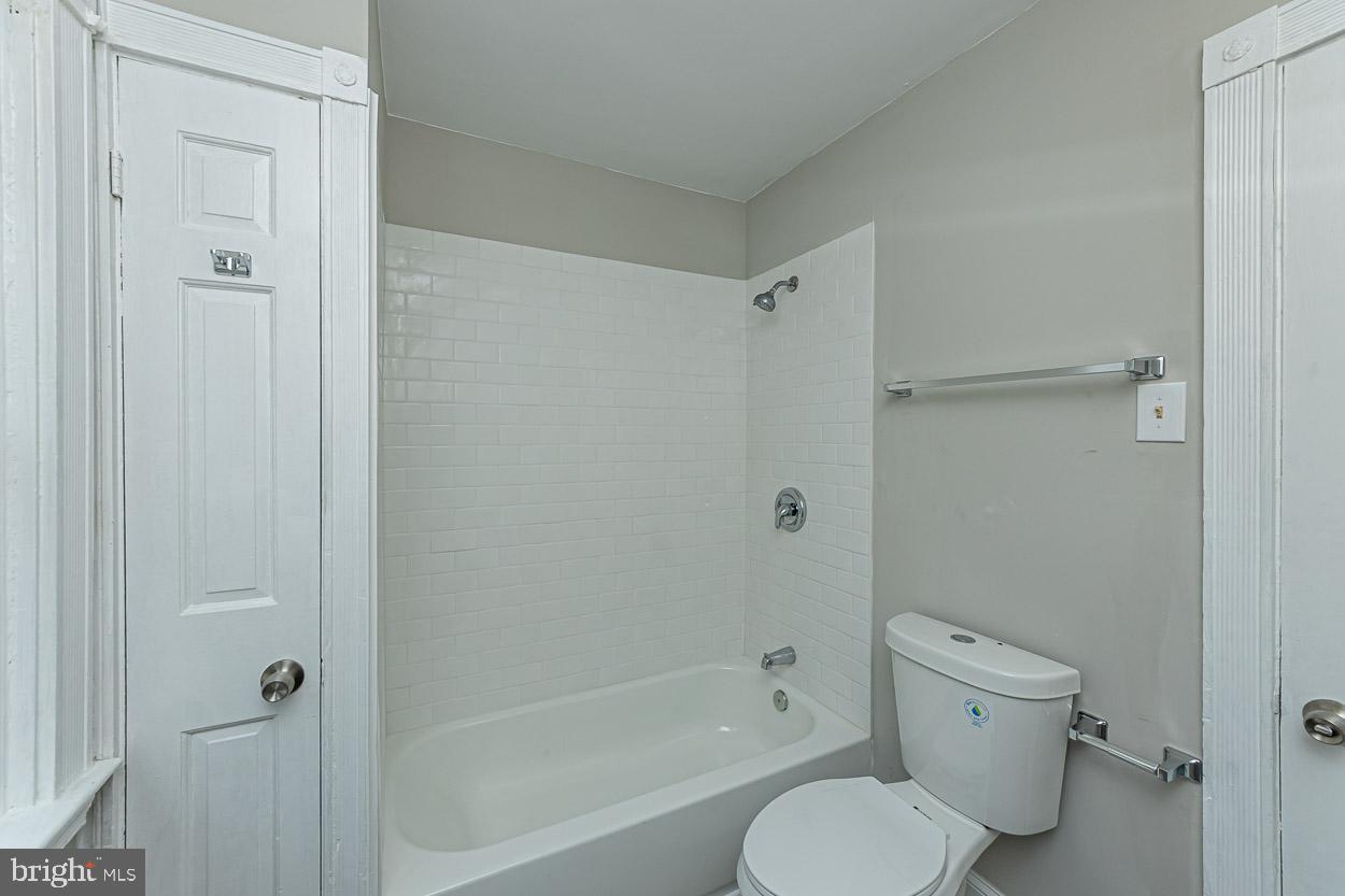310 Eastway Ct