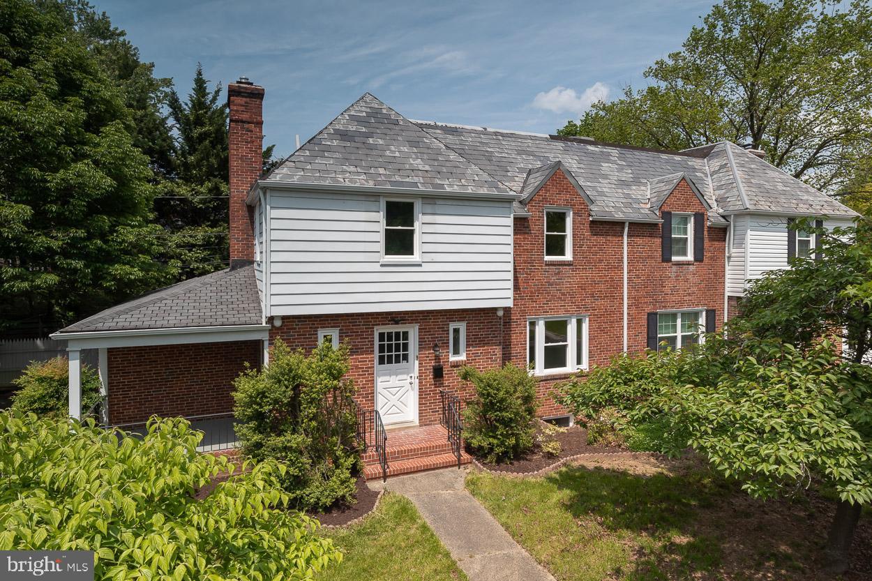 310 Eastway Ct