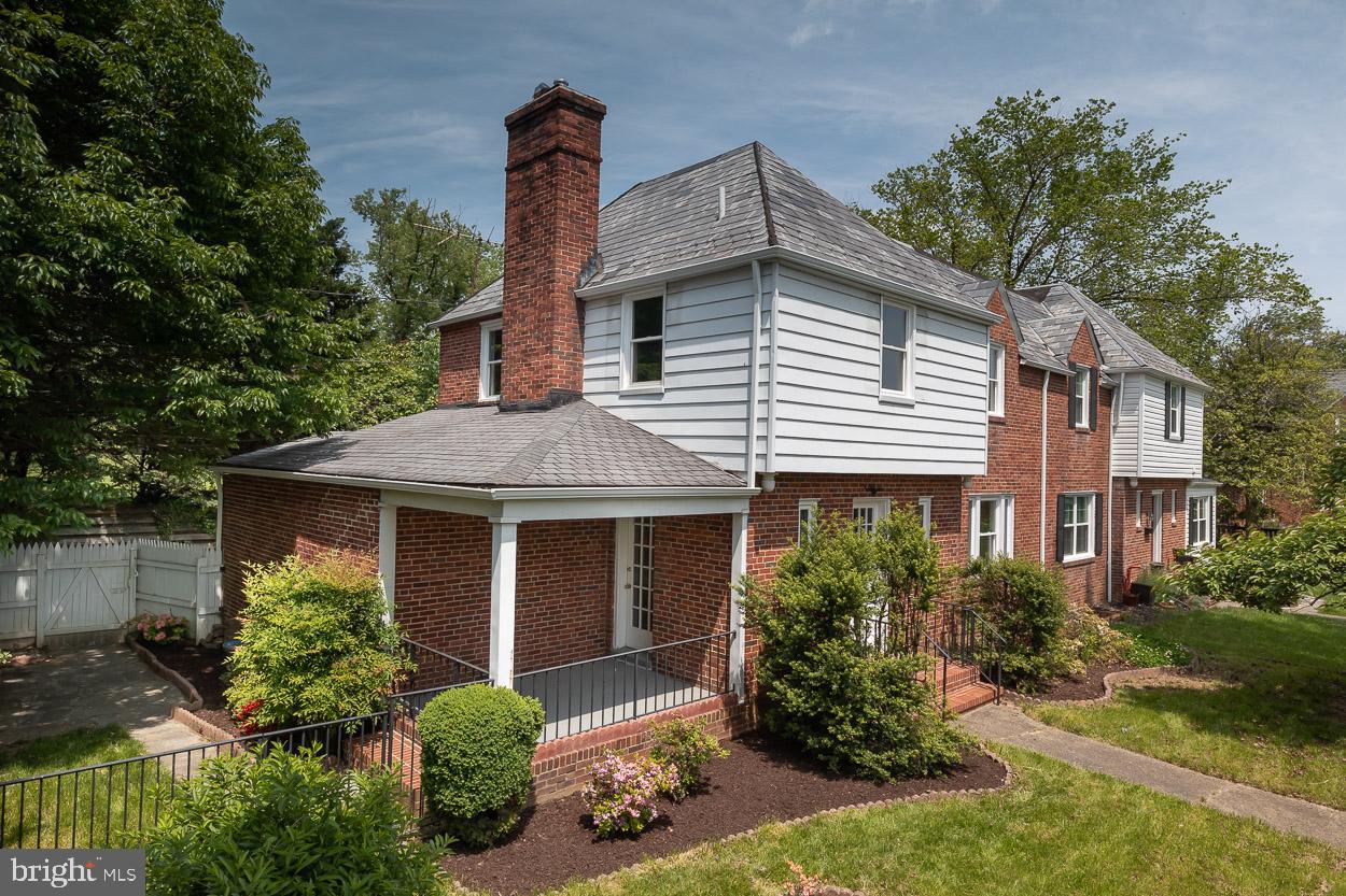 310 Eastway Ct