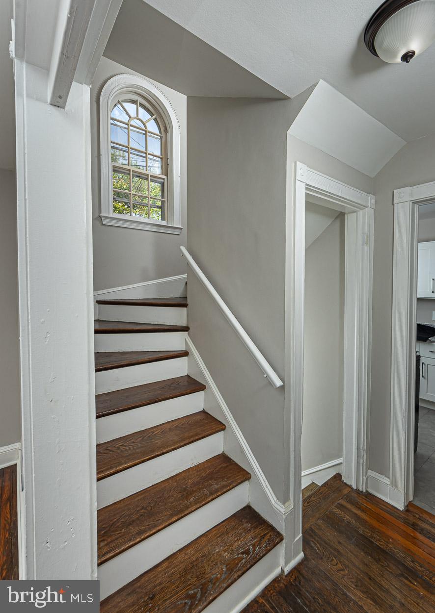 310 Eastway Ct