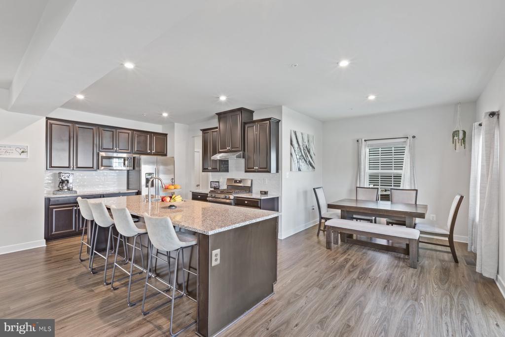 6720 Serviceberry Dr