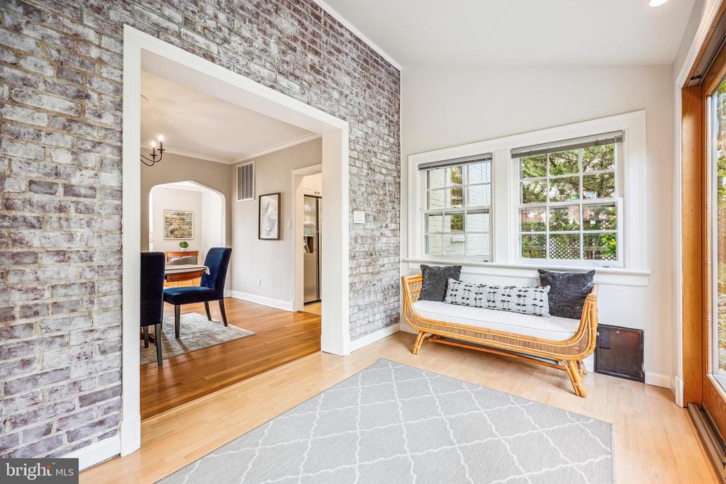 8904 Colesville Rd