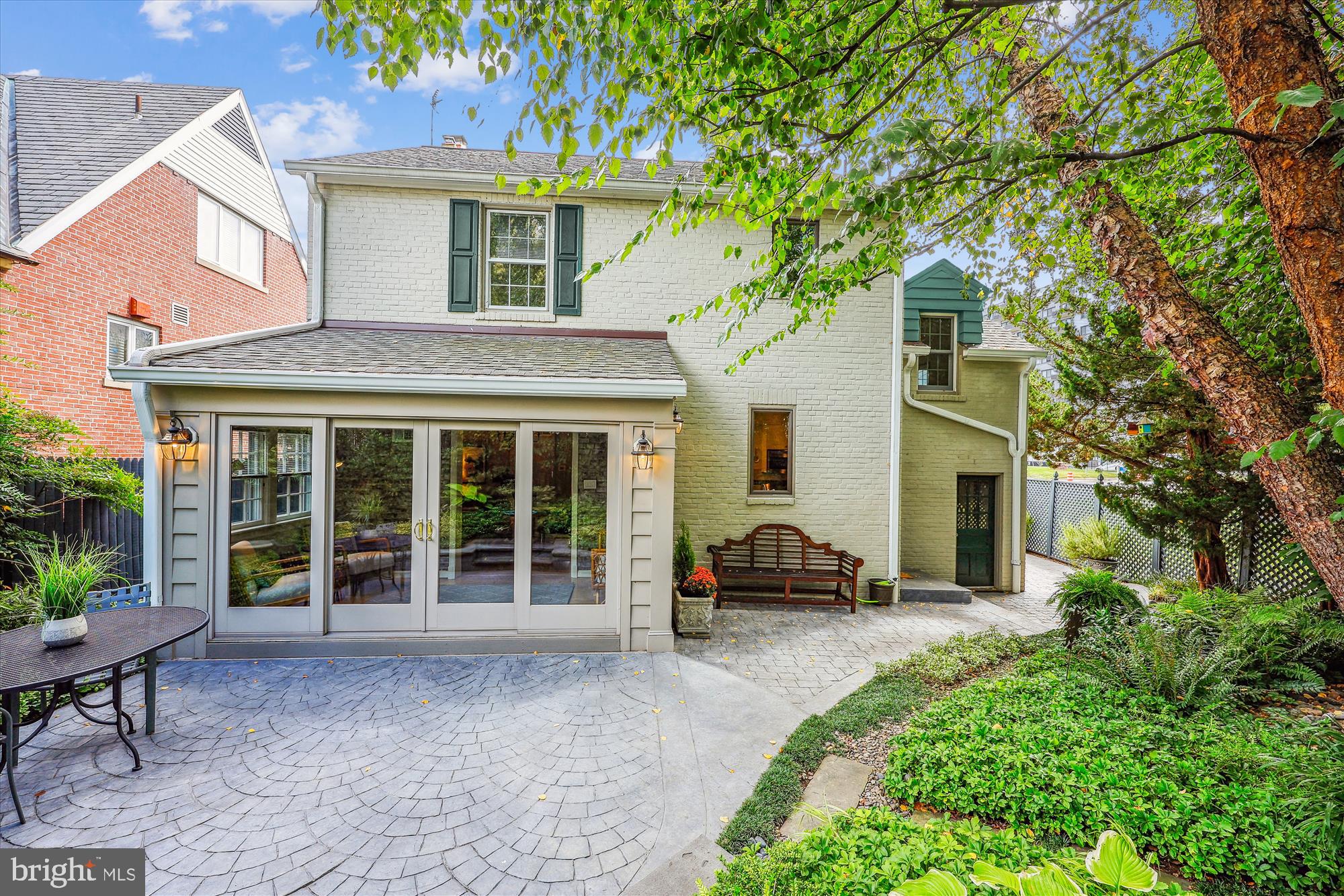 8904 Colesville Rd