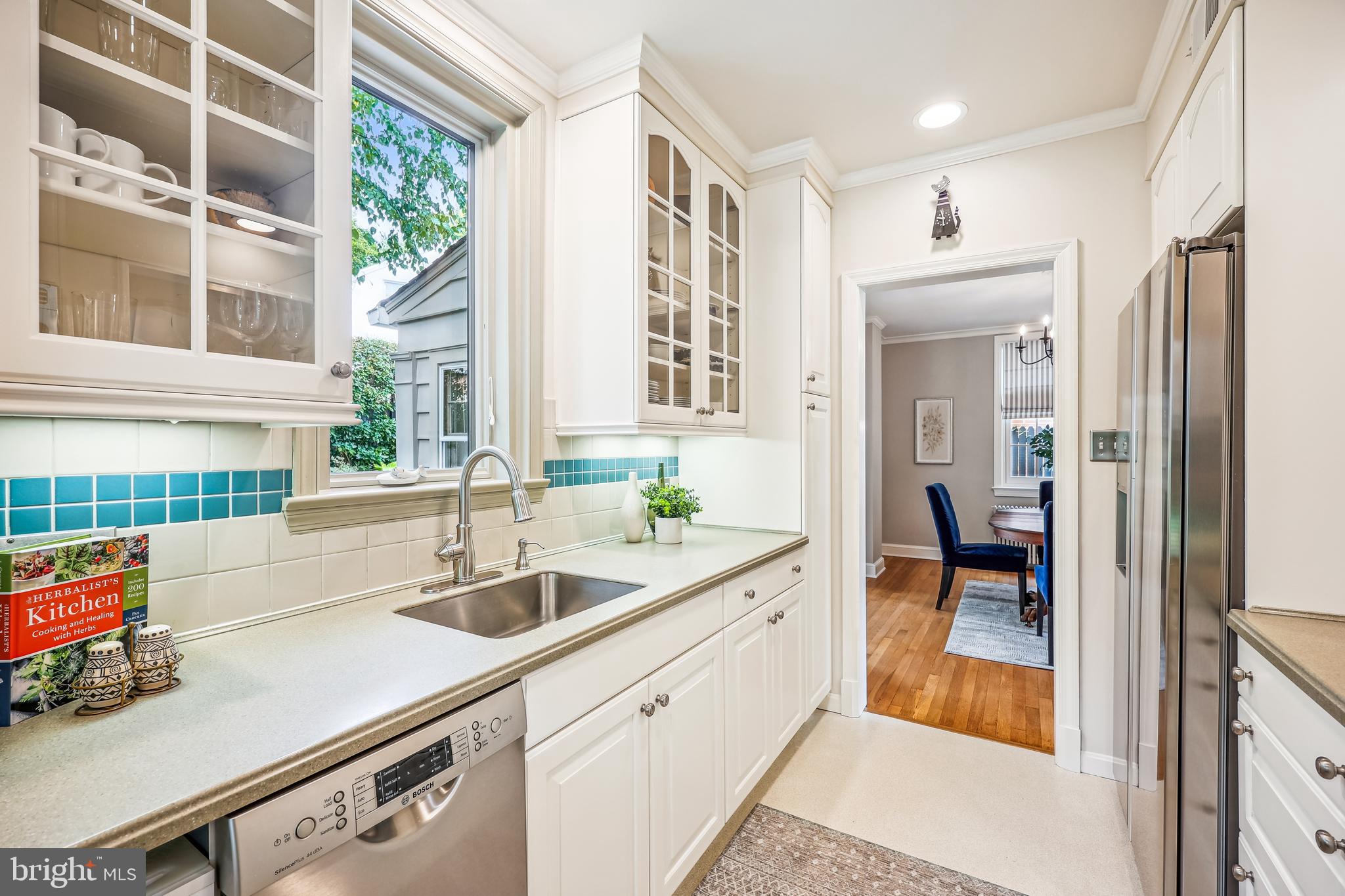 8904 Colesville Rd