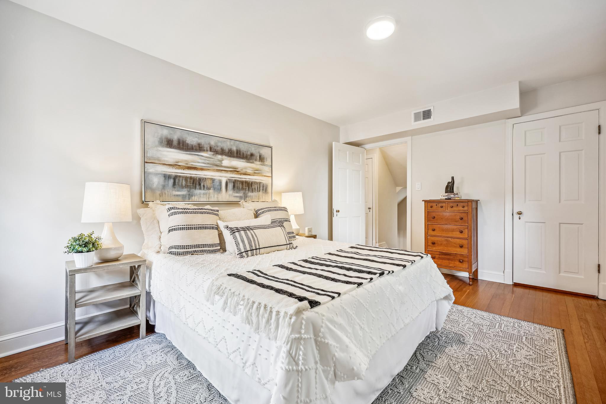 8904 Colesville Rd