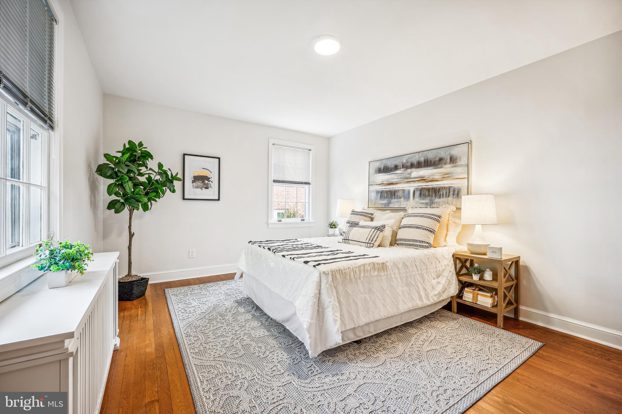 8904 Colesville Rd