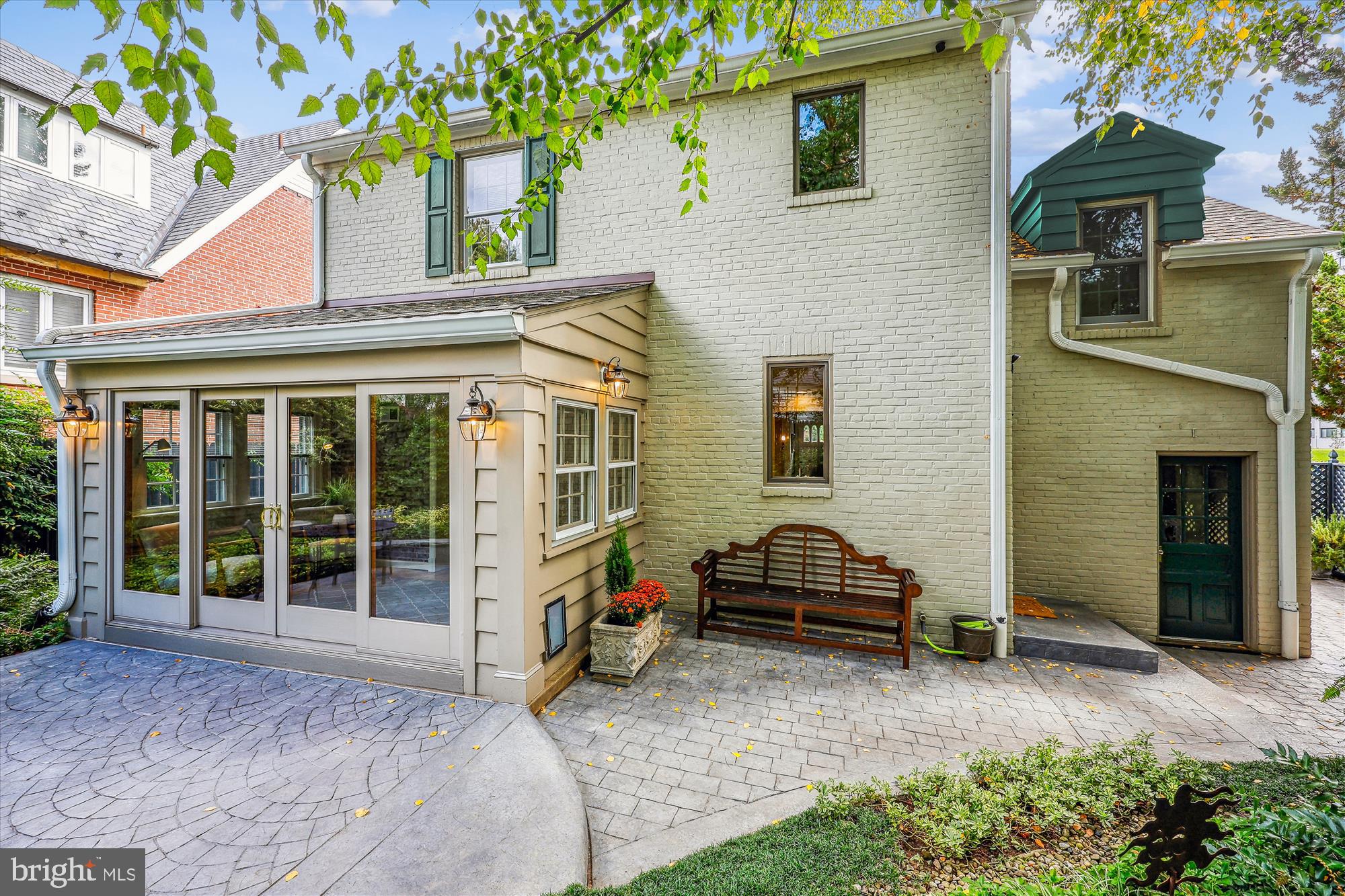 8904 Colesville Rd