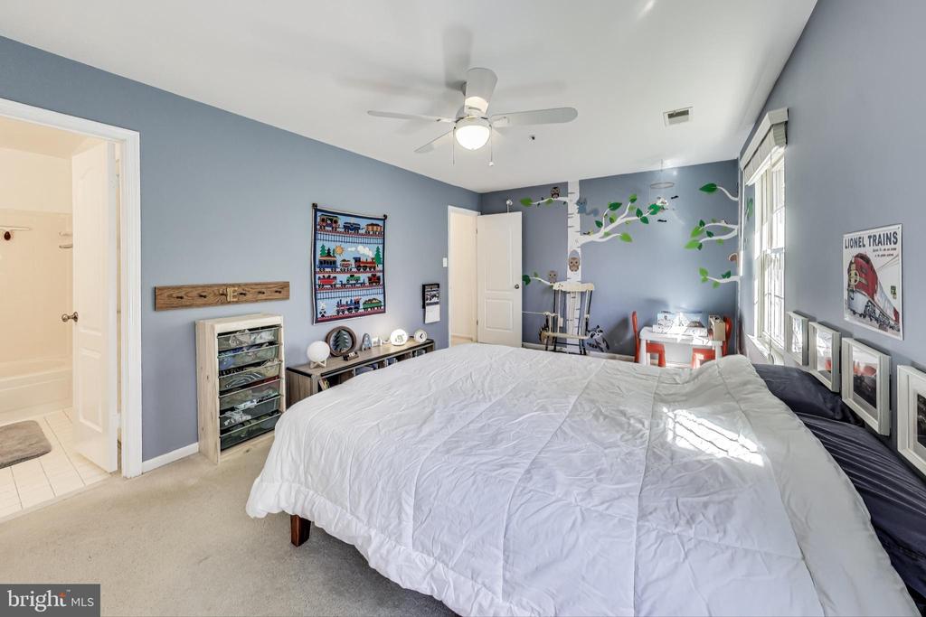 3307 Sea Port Way