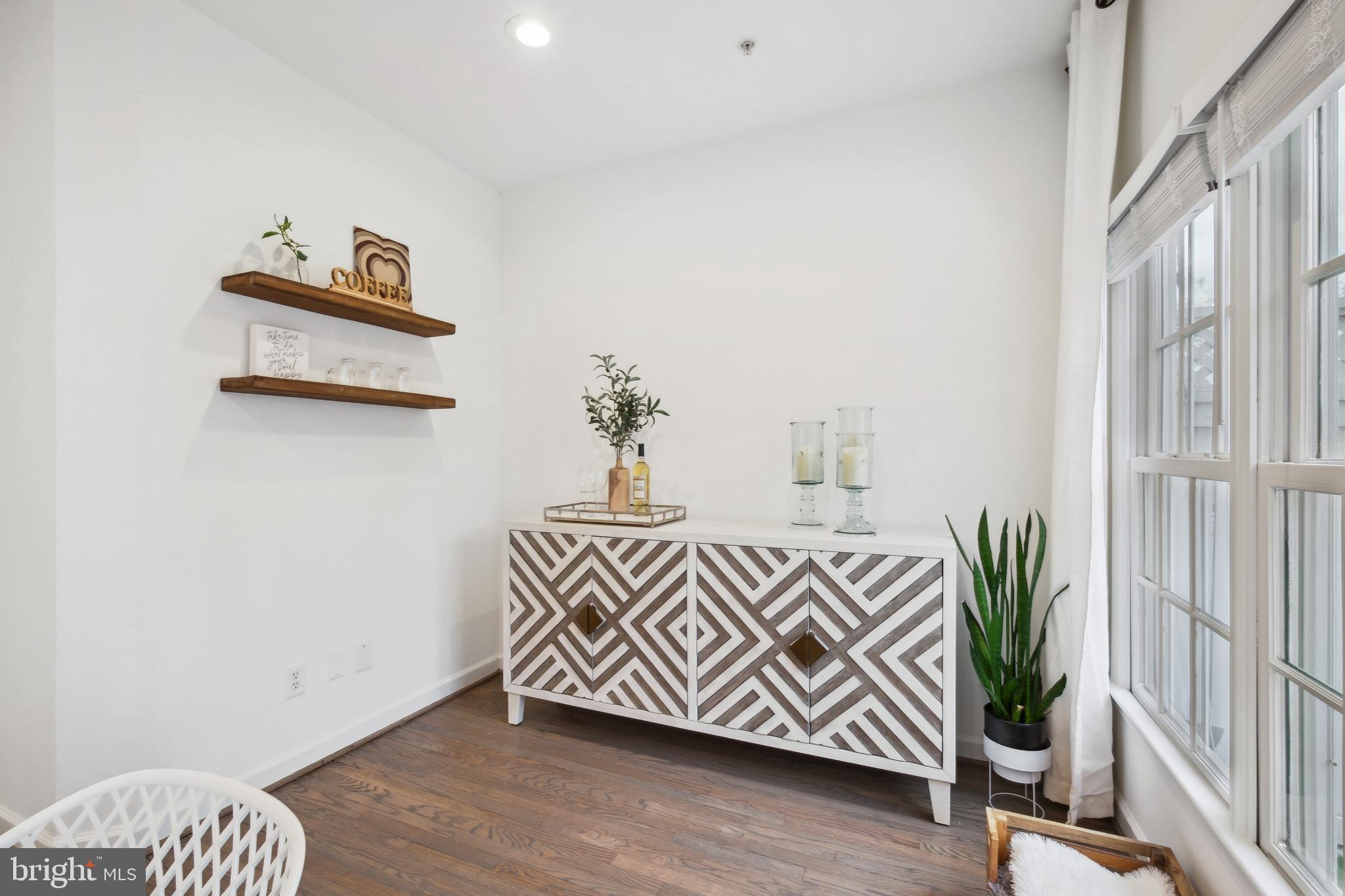 407 Oak Knoll Dr