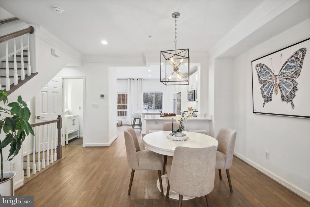 407 Oak Knoll Dr