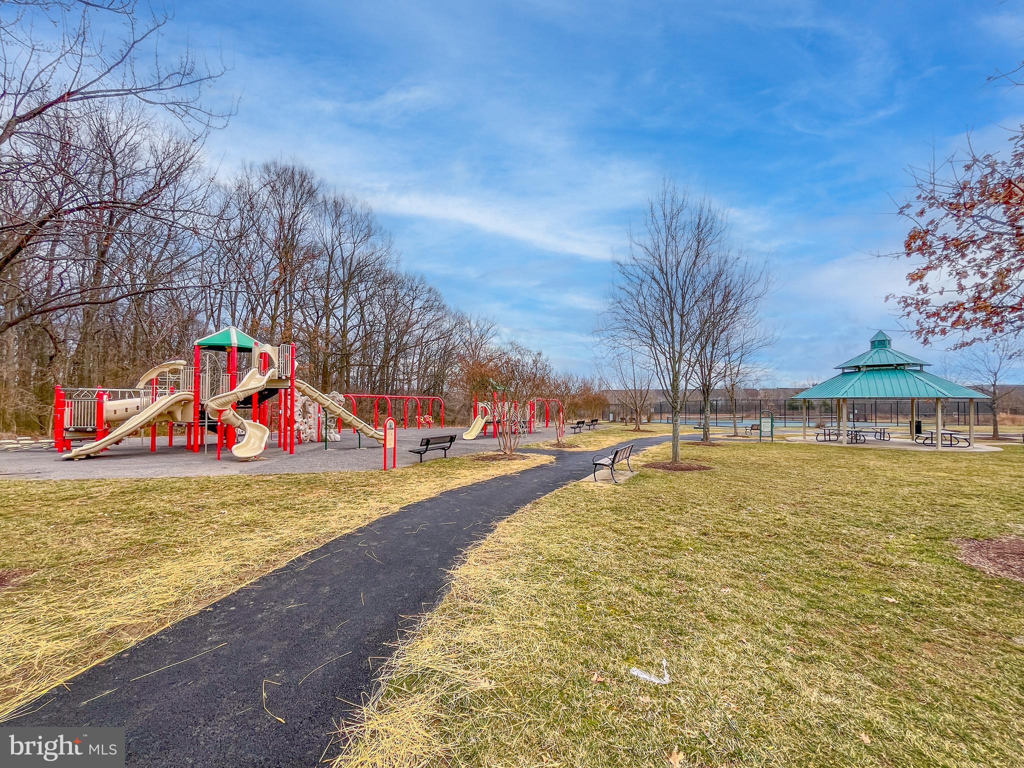 407 Oak Knoll Dr