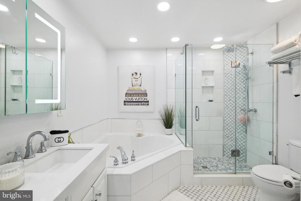 407 Oak Knoll Dr