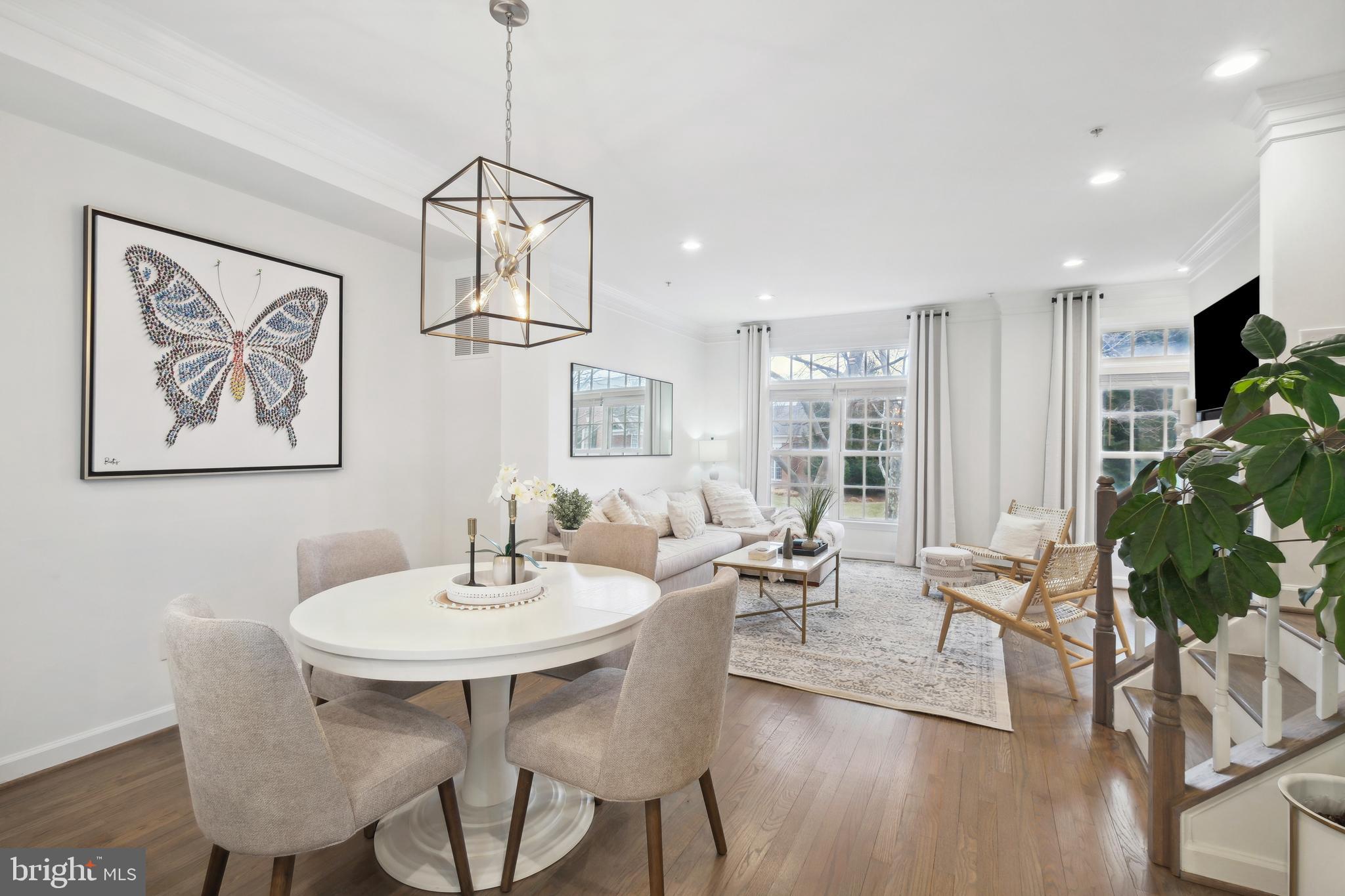 407 Oak Knoll Dr