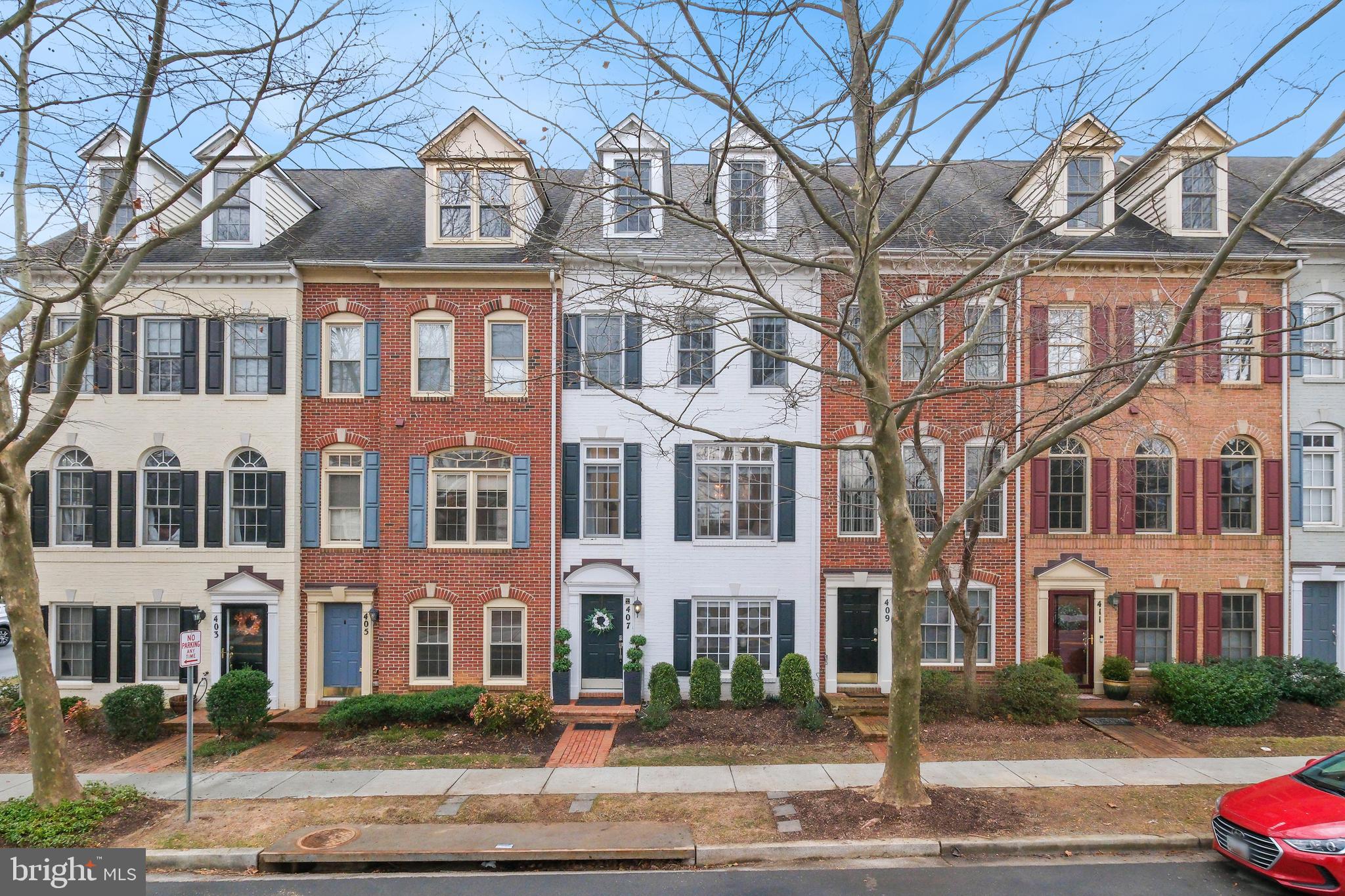 407 Oak Knoll Dr