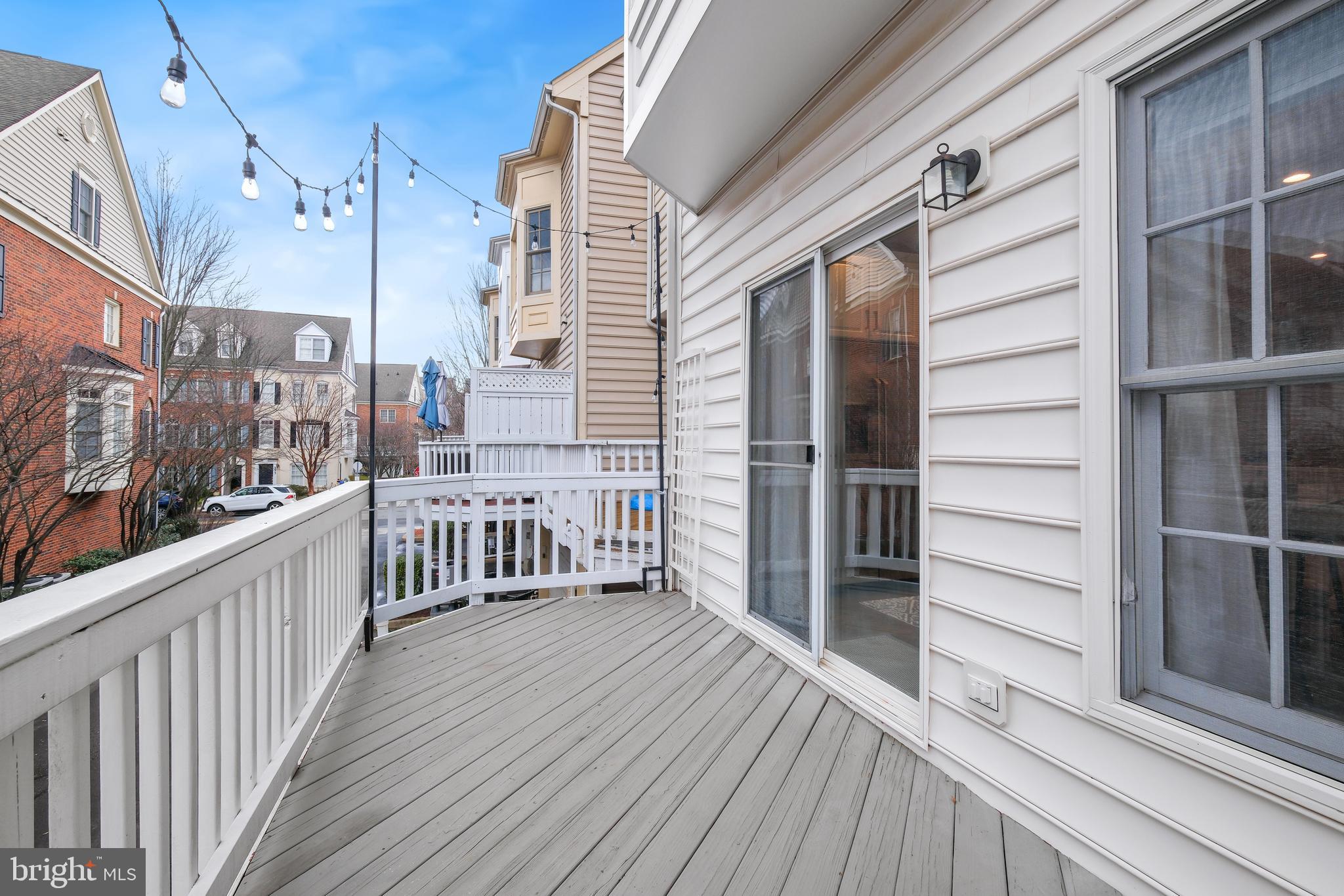 407 Oak Knoll Dr
