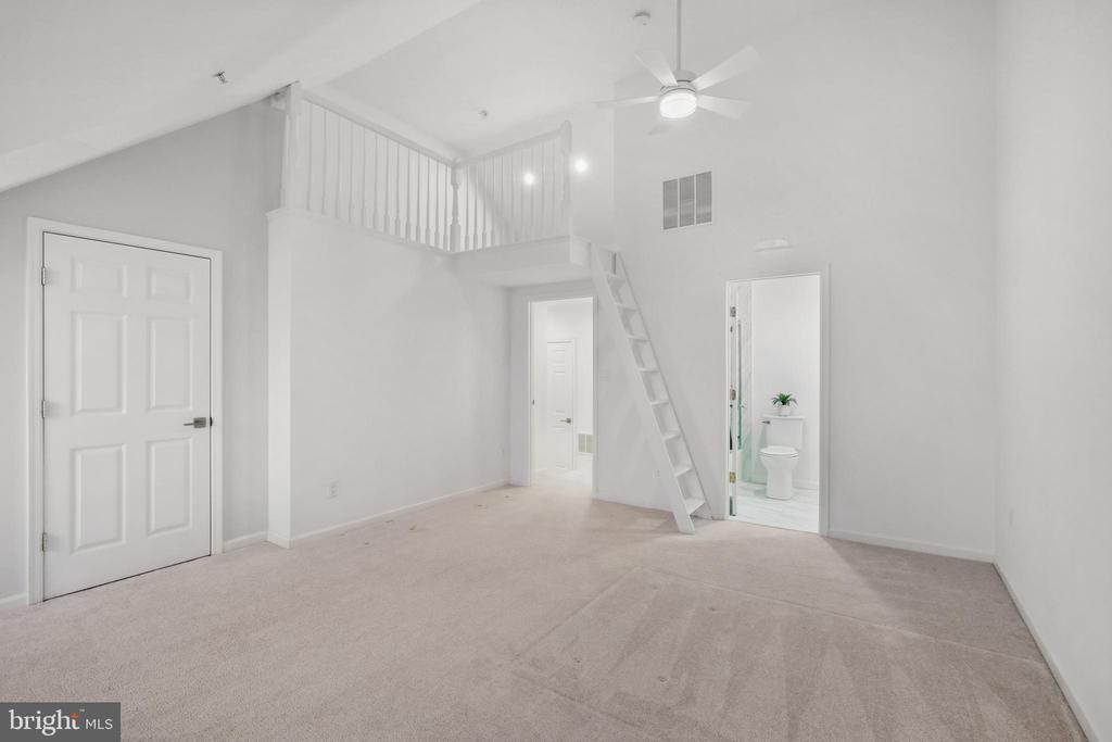 407 Oak Knoll Dr