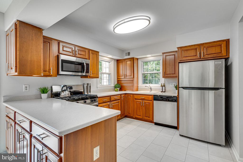 1 COLUMBIA COURT