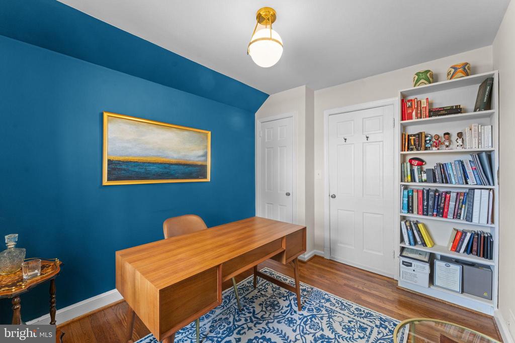 1604 HIGHLAND DRIVE