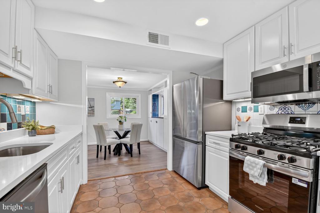 4401 FERRARA DRIVE