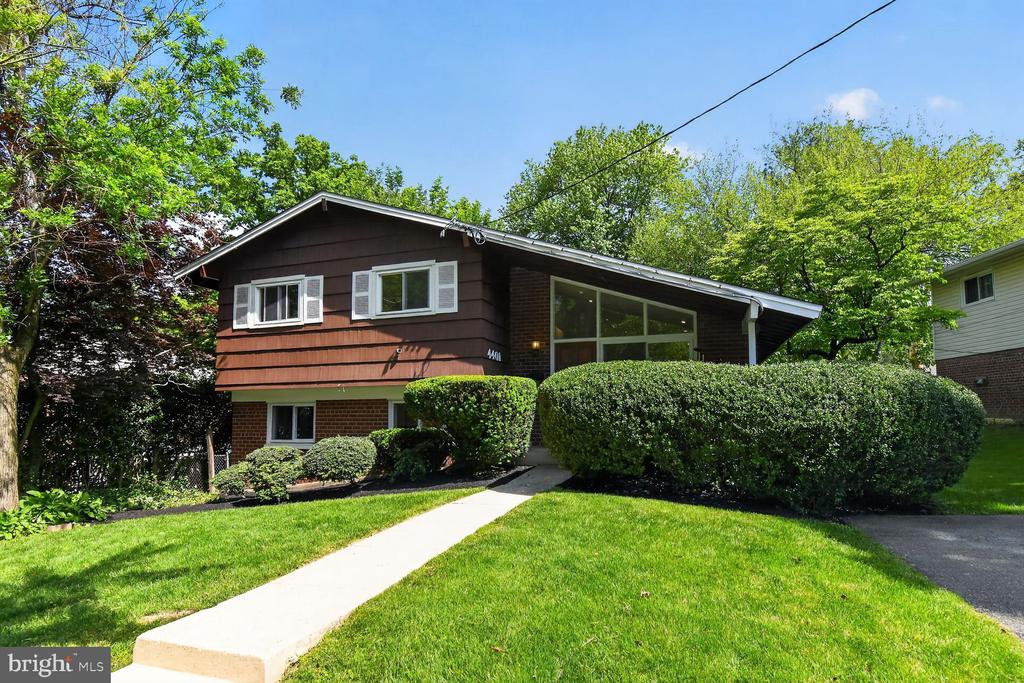 4401 FERRARA DRIVE