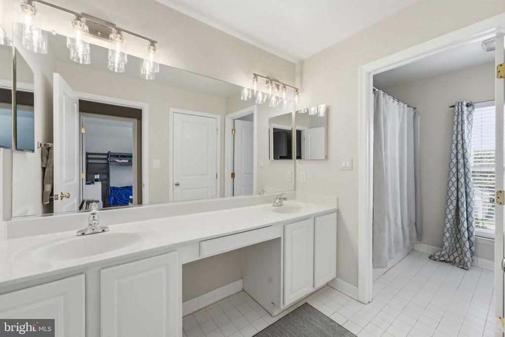 12805 CLARKSBURG SQUARE ROAD