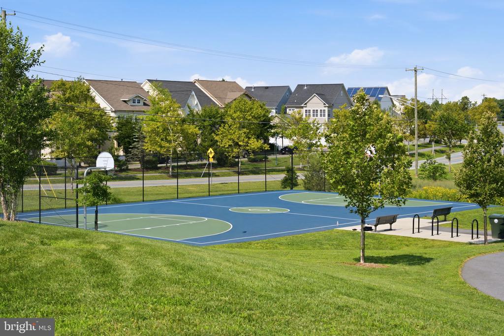12805 CLARKSBURG SQUARE ROAD