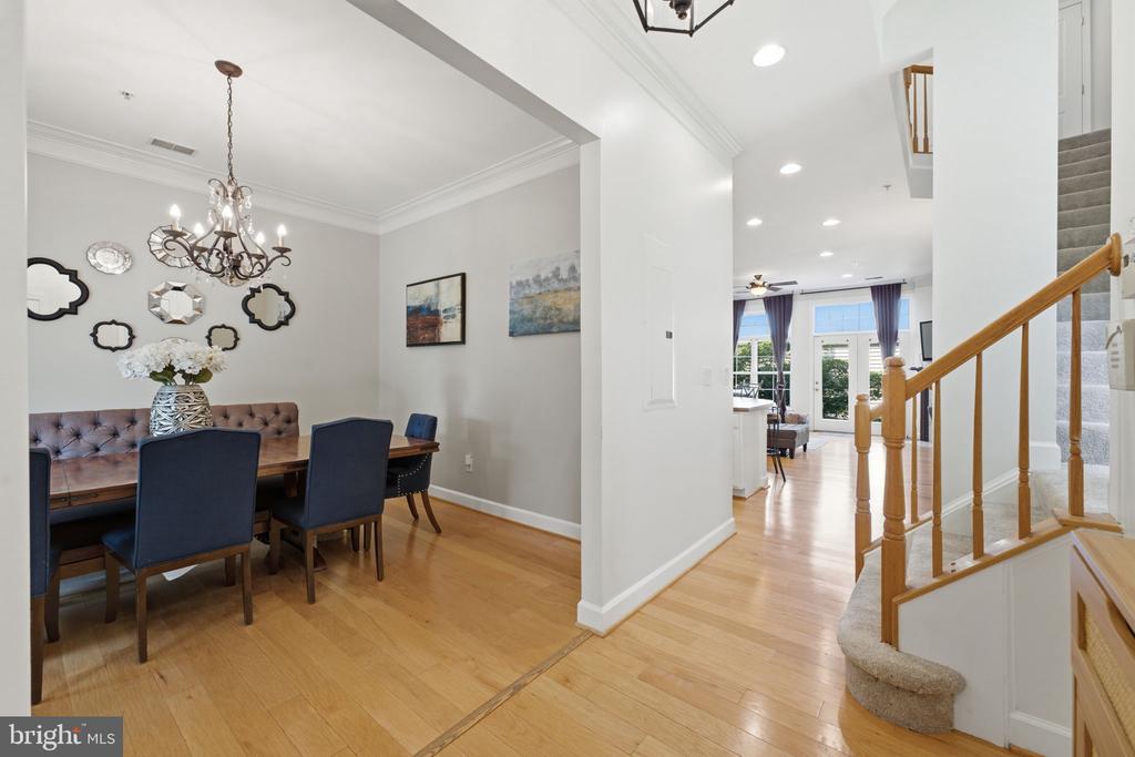 12805 CLARKSBURG SQUARE ROAD