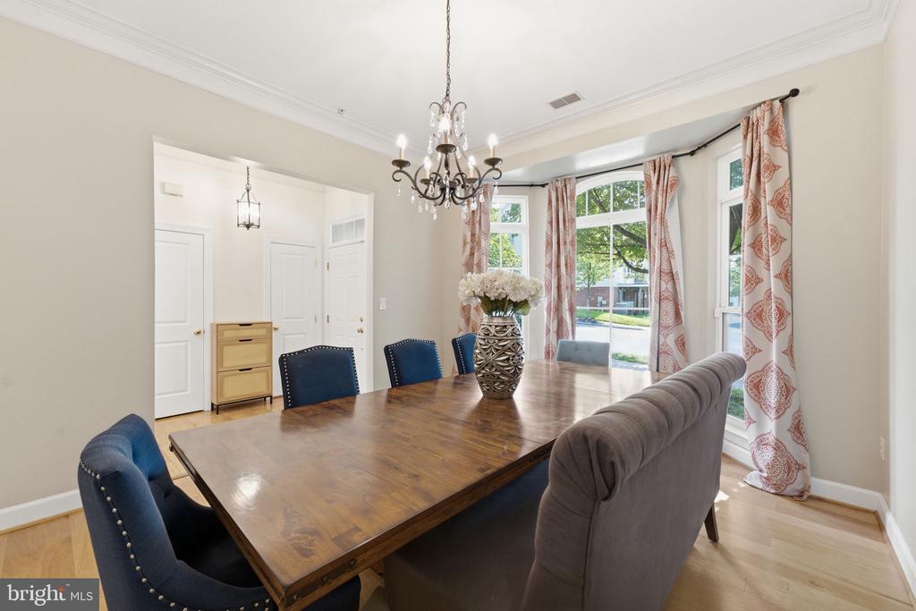 12805 CLARKSBURG SQUARE ROAD