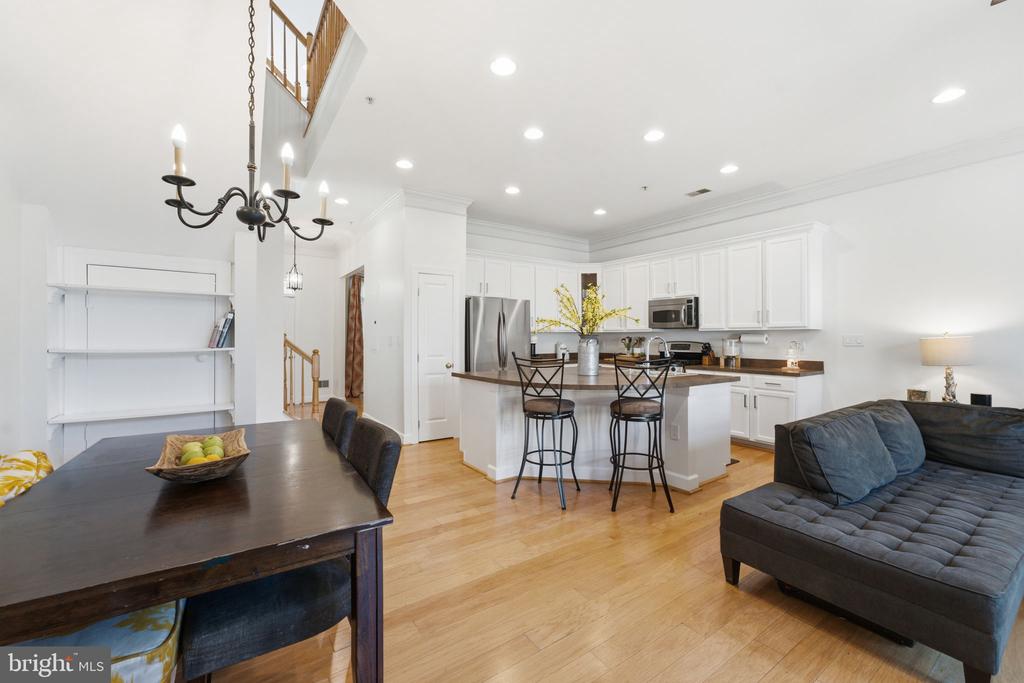 12805 CLARKSBURG SQUARE ROAD