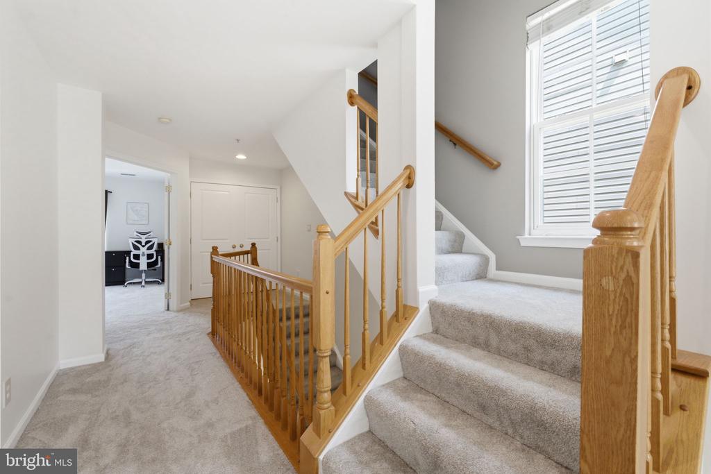 12805 CLARKSBURG SQUARE ROAD