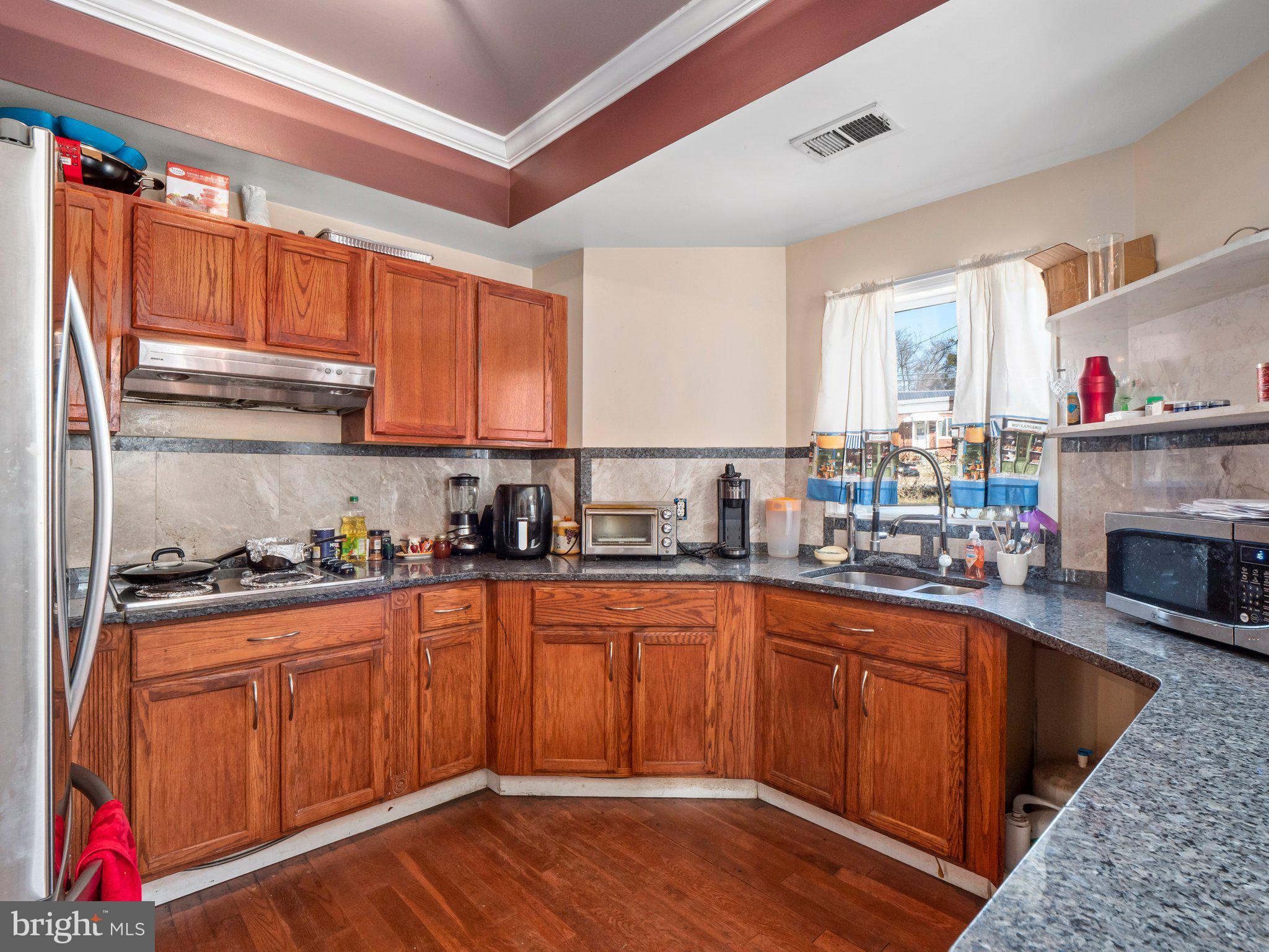 5007 EDGEWOOD ROAD