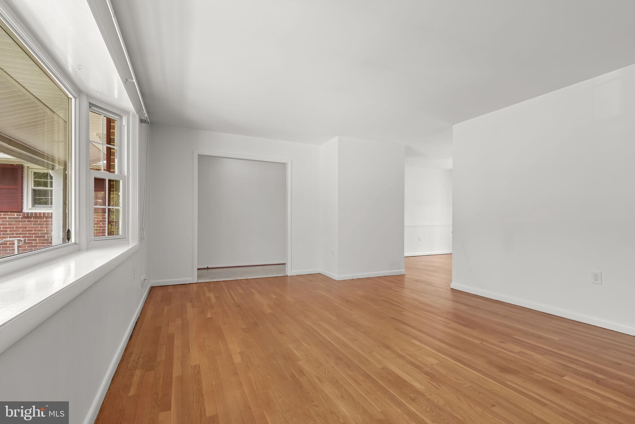 9216 Saint Andrews Pl