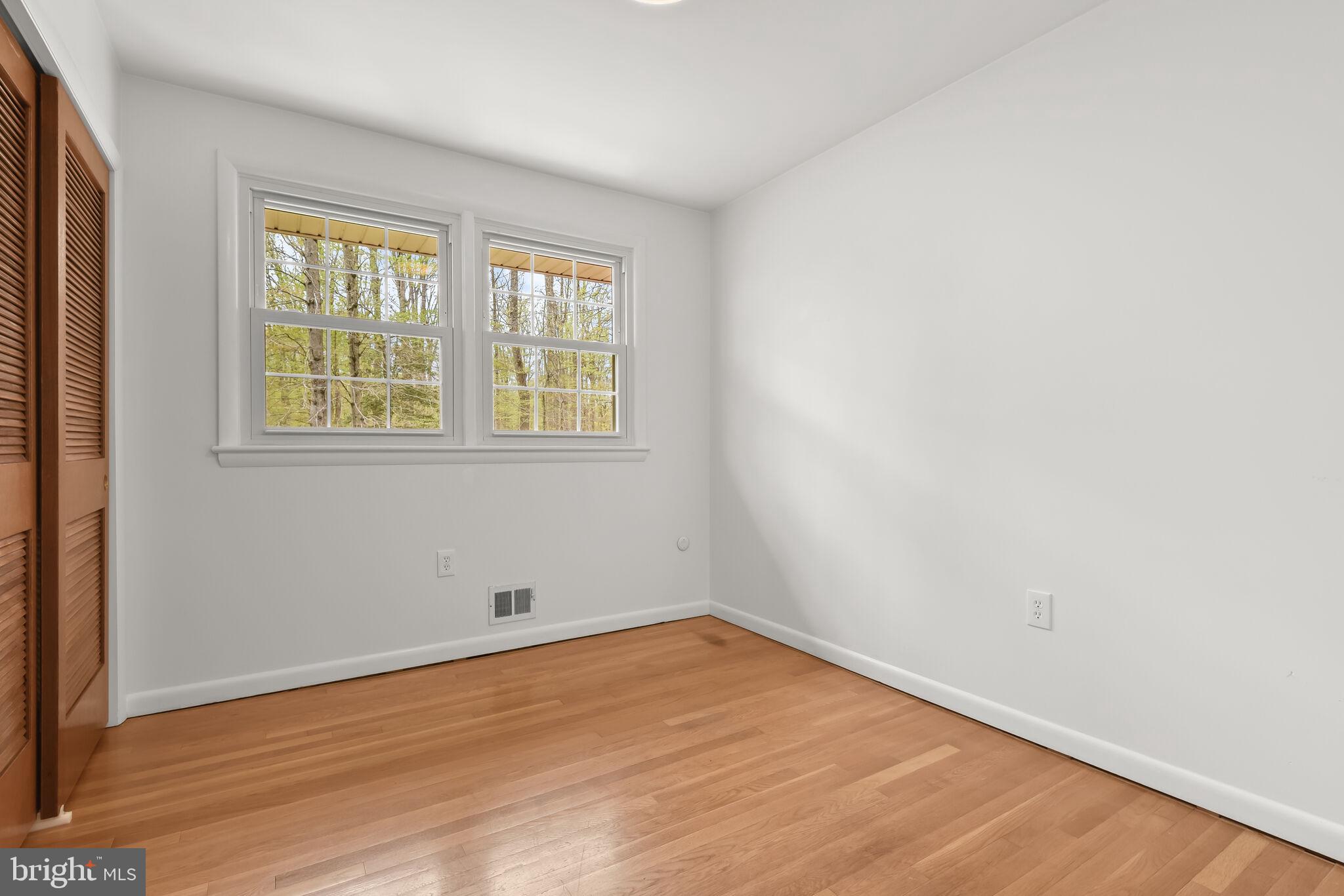 9216 Saint Andrews Pl