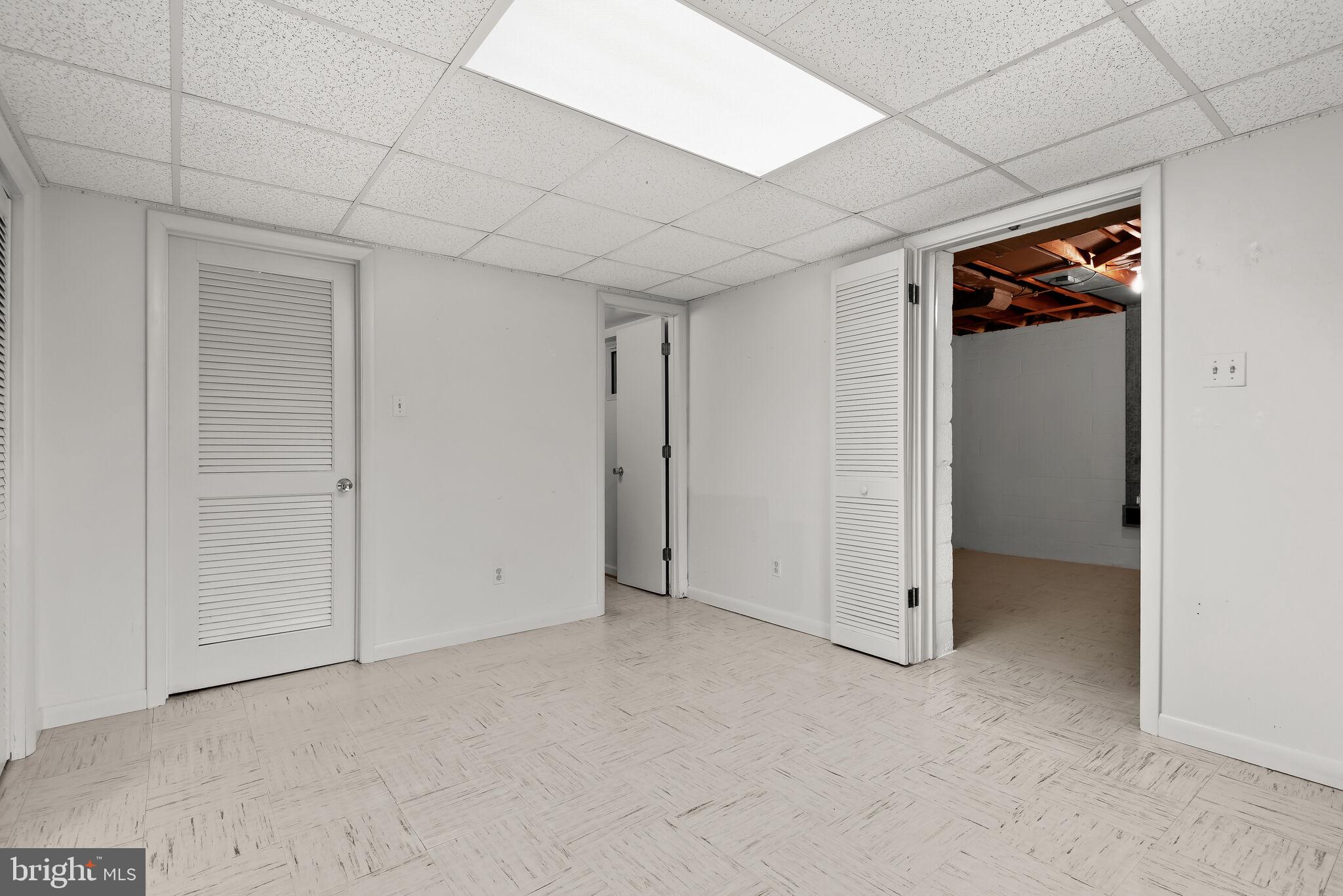 9216 Saint Andrews Pl