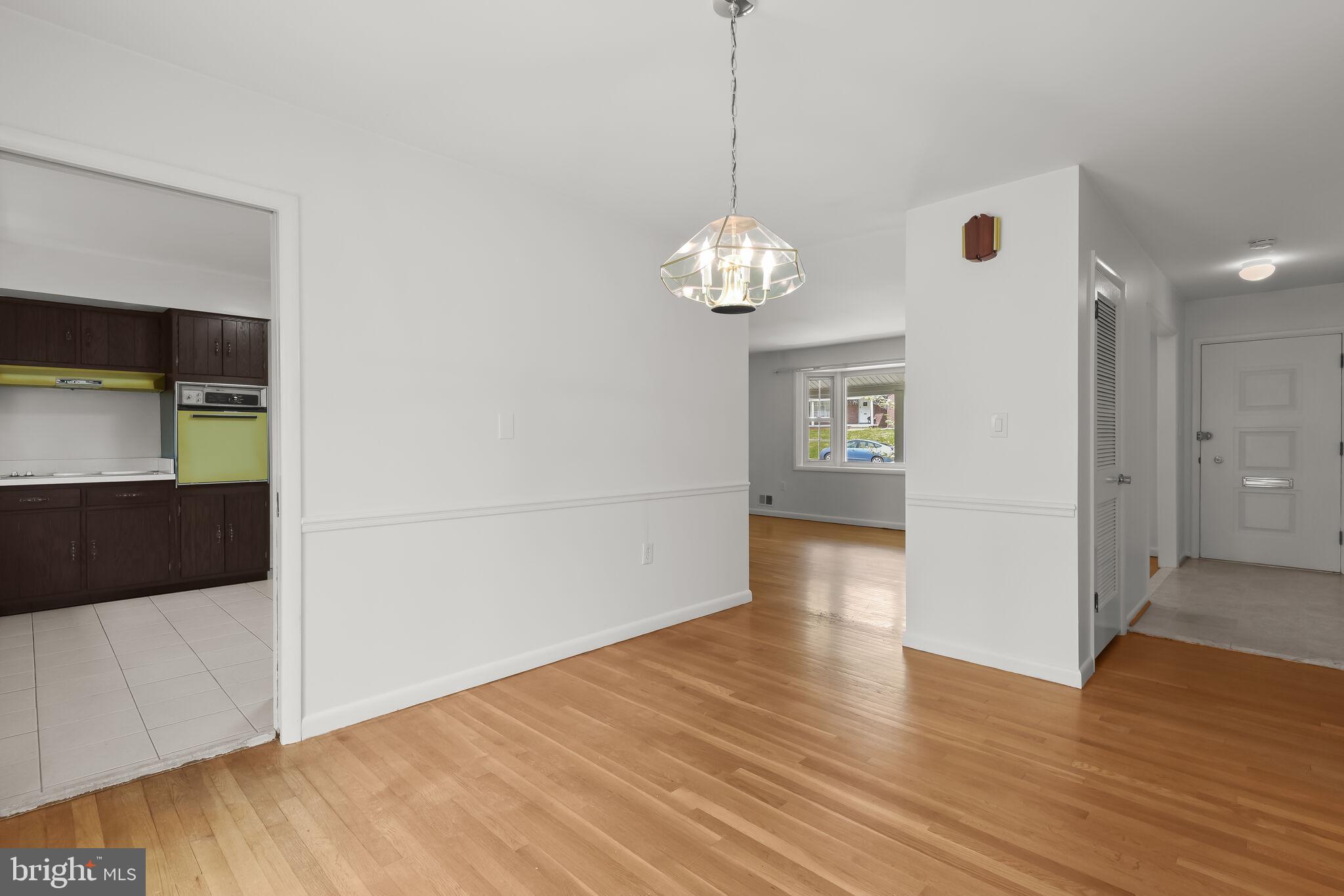 9216 Saint Andrews Pl