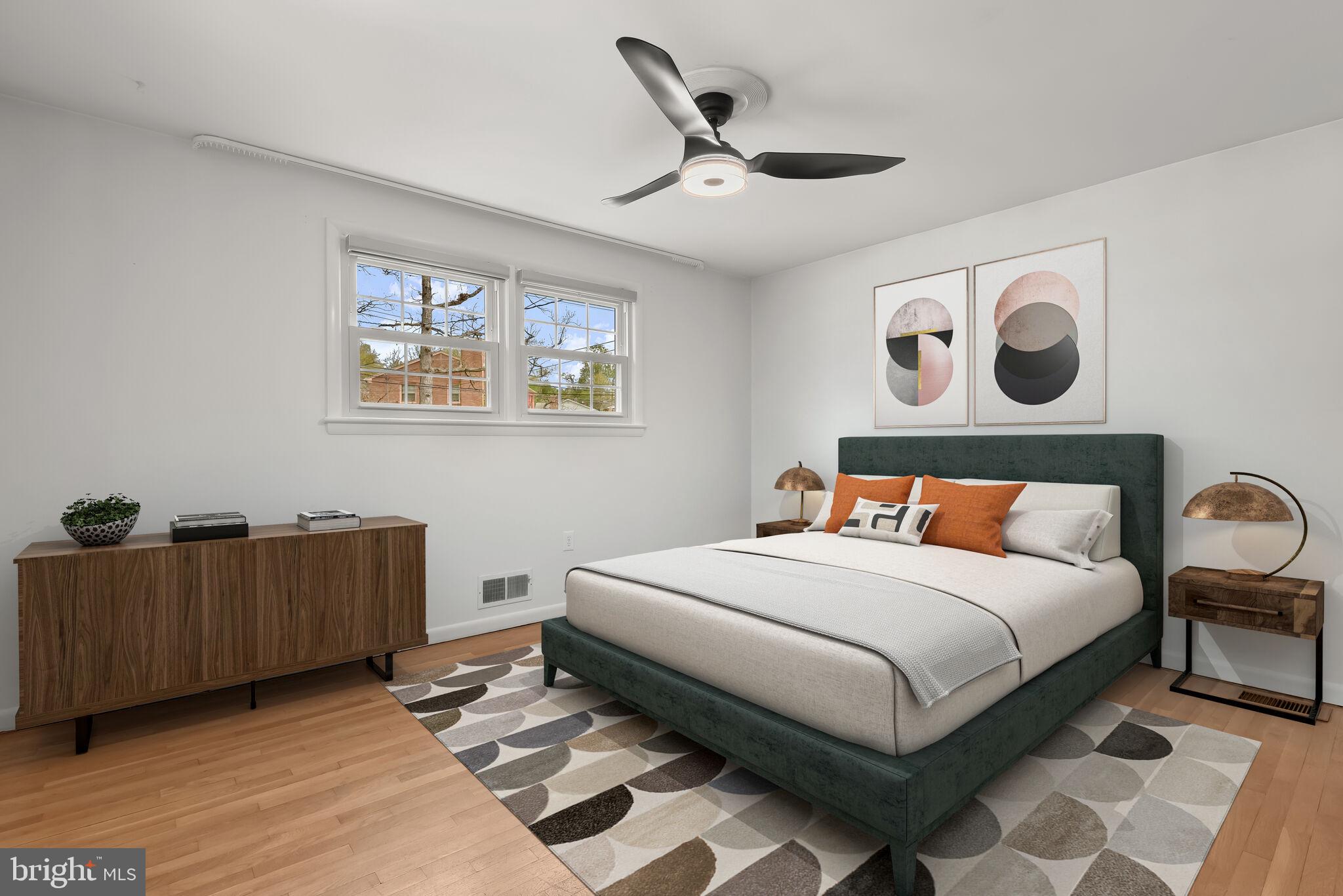 9216 Saint Andrews Pl