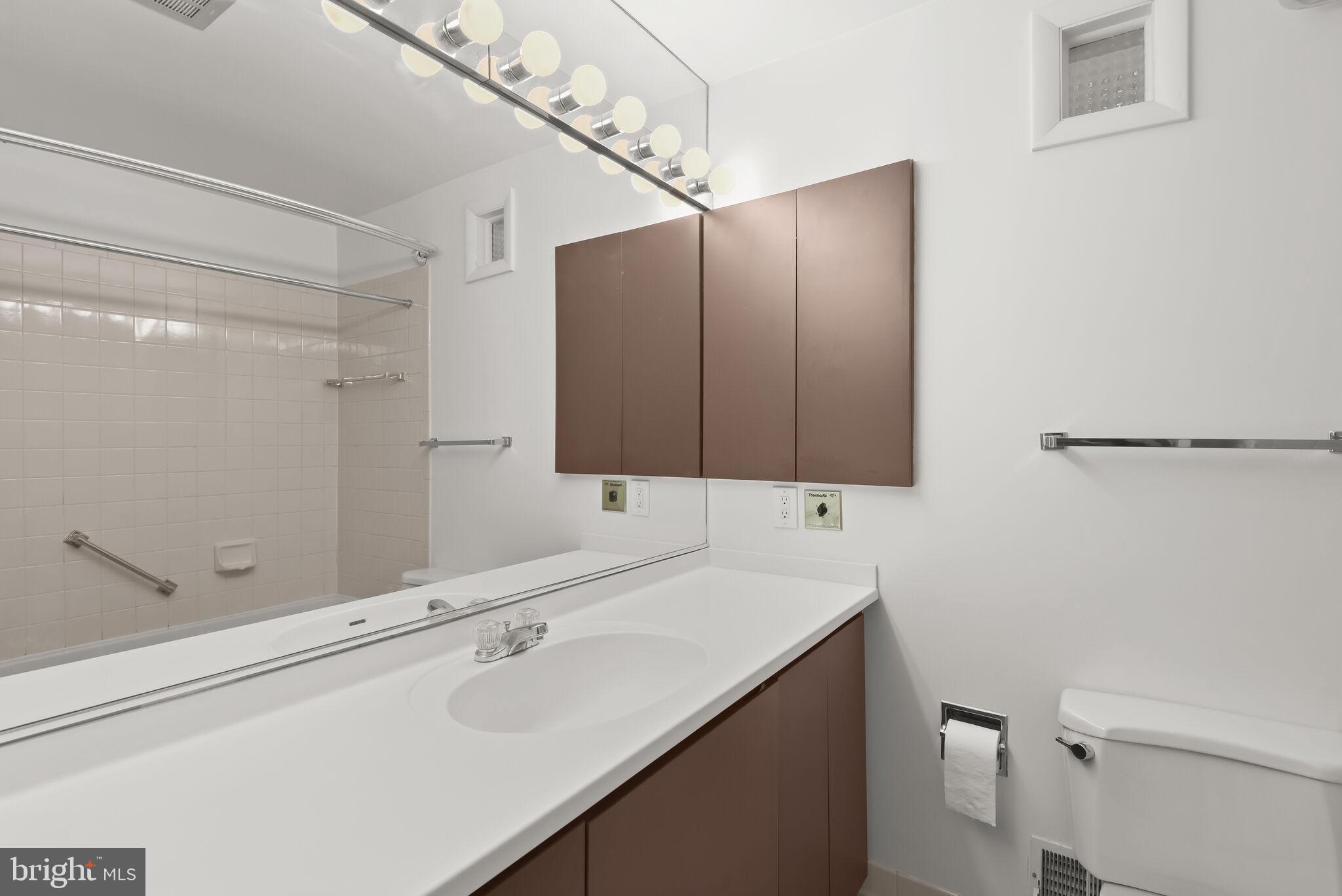 9216 Saint Andrews Pl