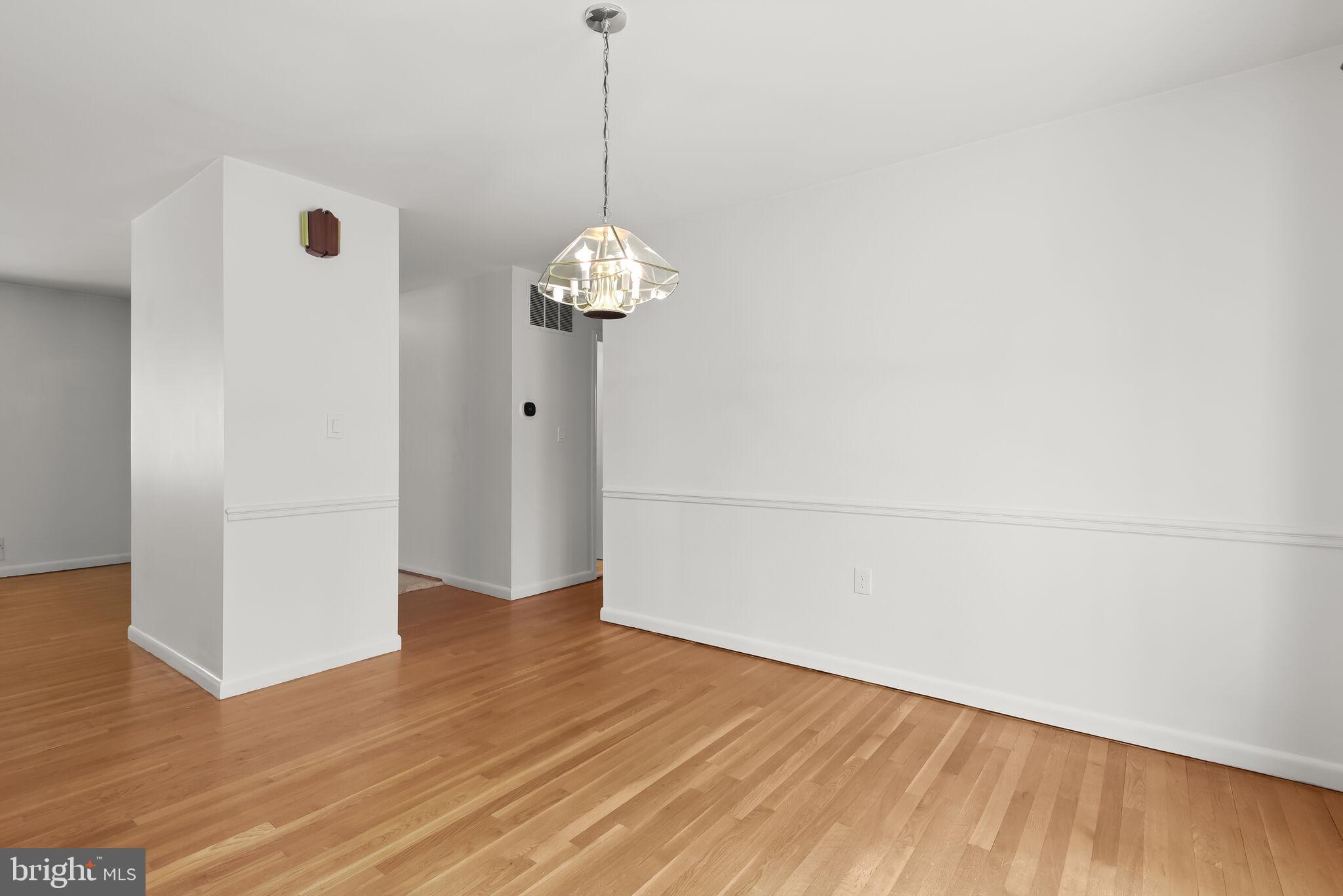 9216 Saint Andrews Pl