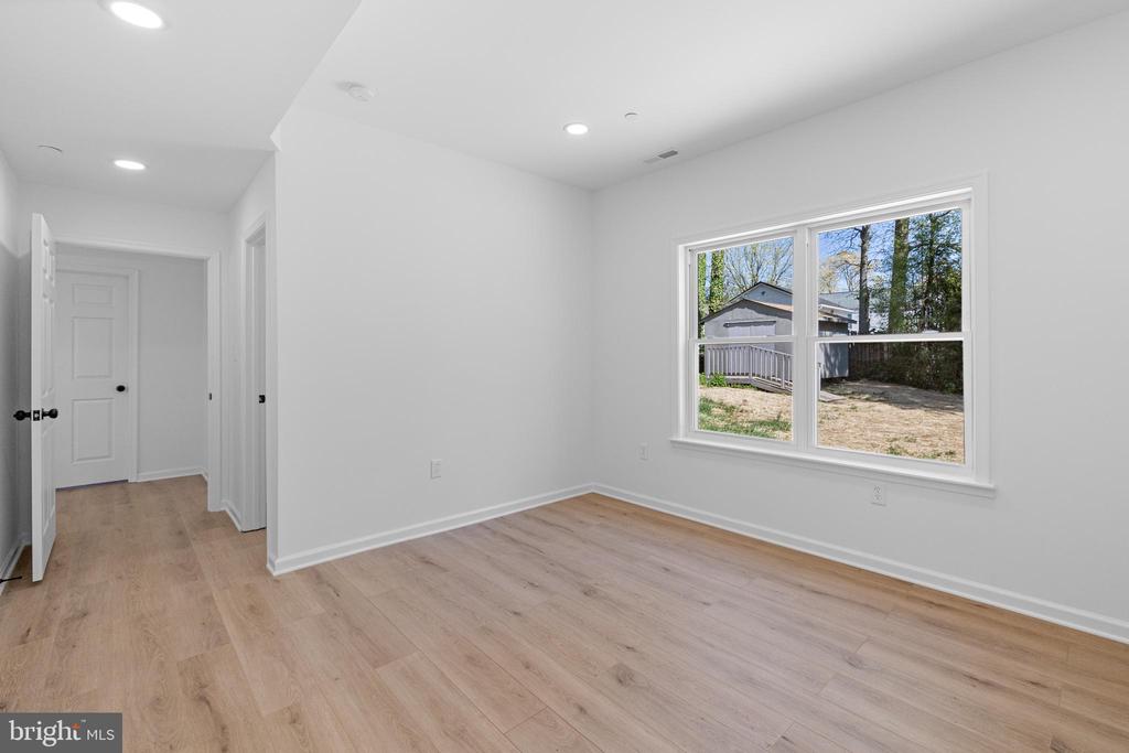 5114 Kennebunk Ter