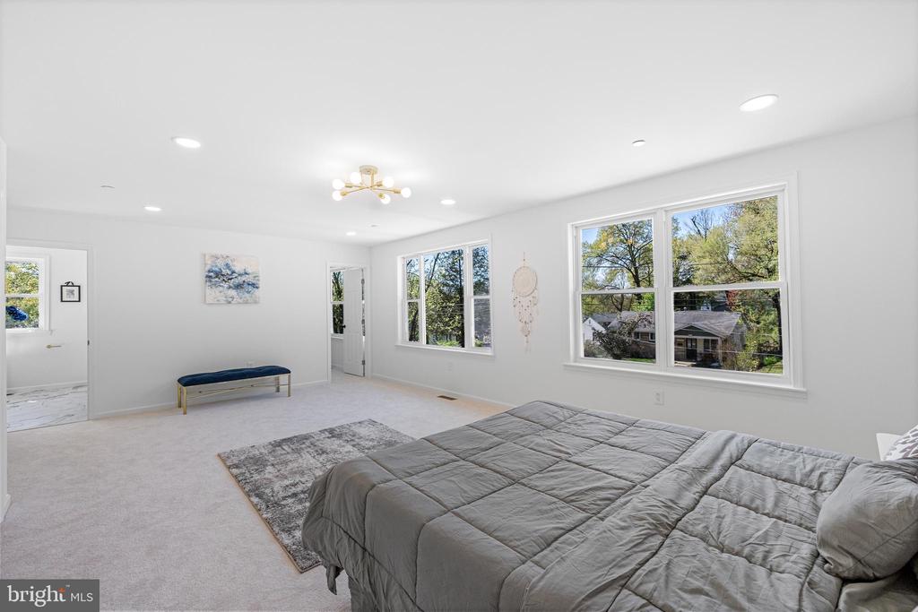 5114 Kennebunk Ter