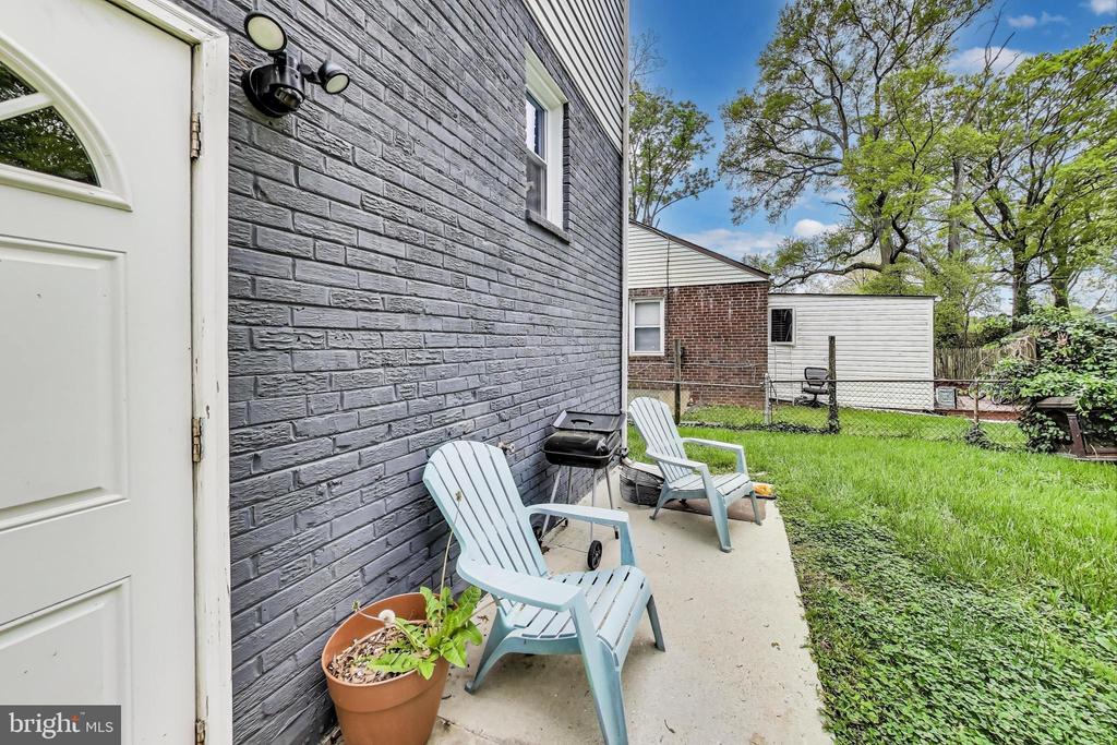 9736 Wichita Ave